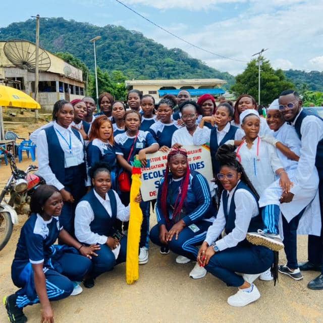 Photo : Défilé du 20 Mai à  Lolodorf